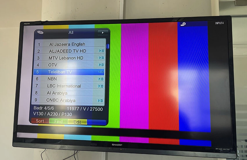 Lübnan devlet televizyonu yayınlarını durdurdu.