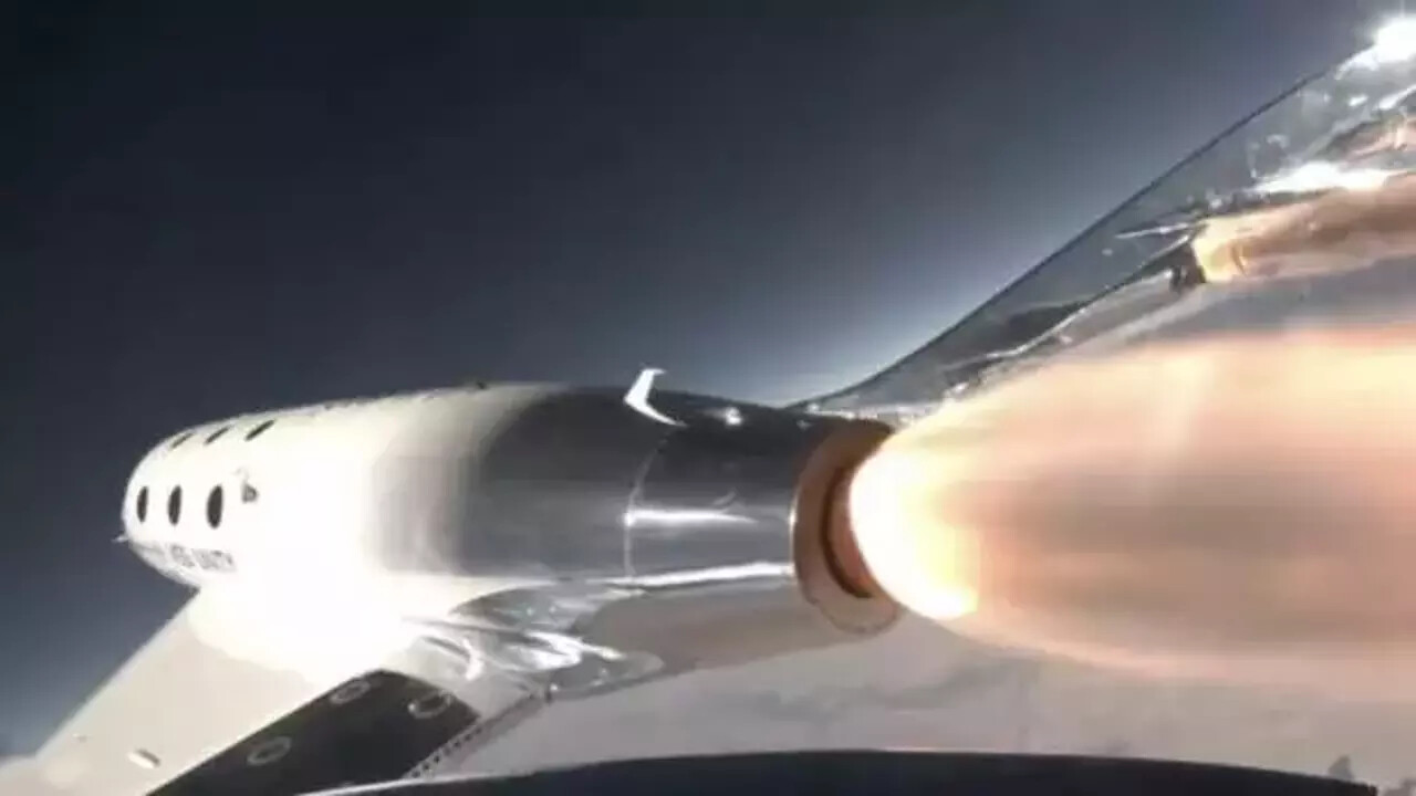 Tarihi anlar: Virgin Galactic ilk defa uzaya turist taşıdı