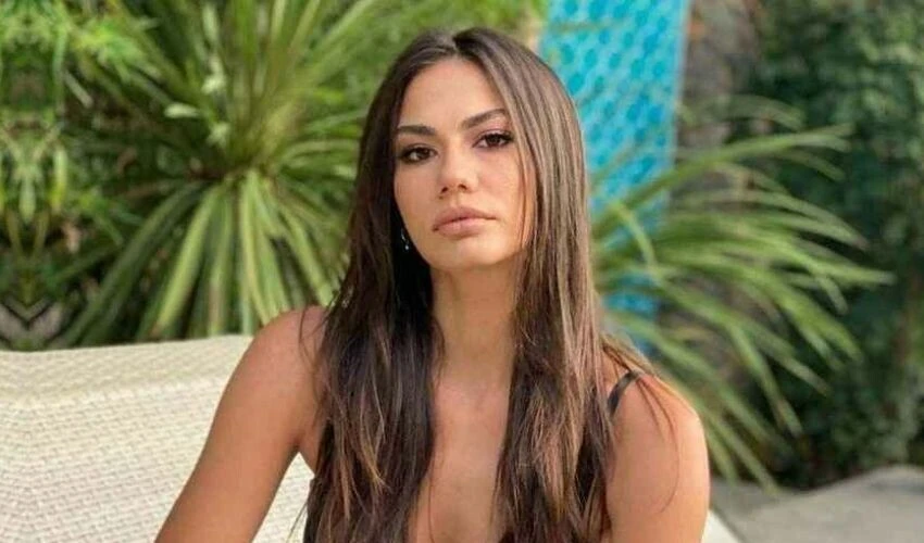 Yunanistan'dan aldığı evin kaynağı belli oldu! Demet Özdemir 15 saniyede servet kazanıyormuş