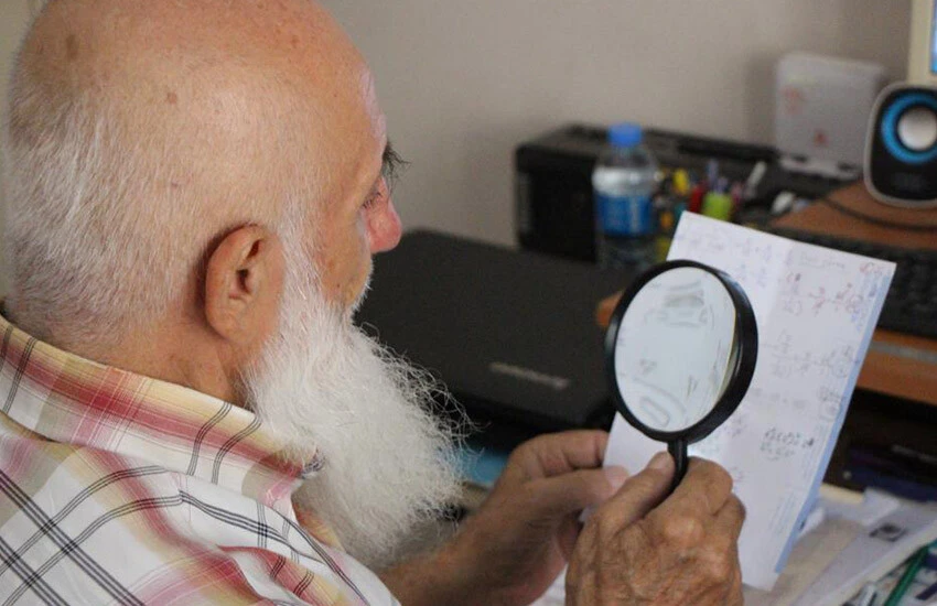 Yaşar Aktaş, 4 yıllık İlahiyat Fakültesi'nin özlemini çekiyor.