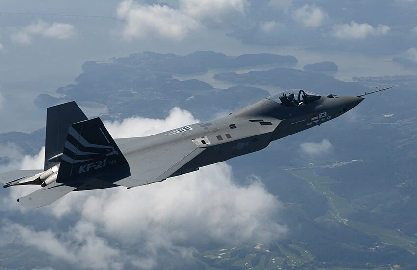 Güney Kore'nin gizli savaş uçağı