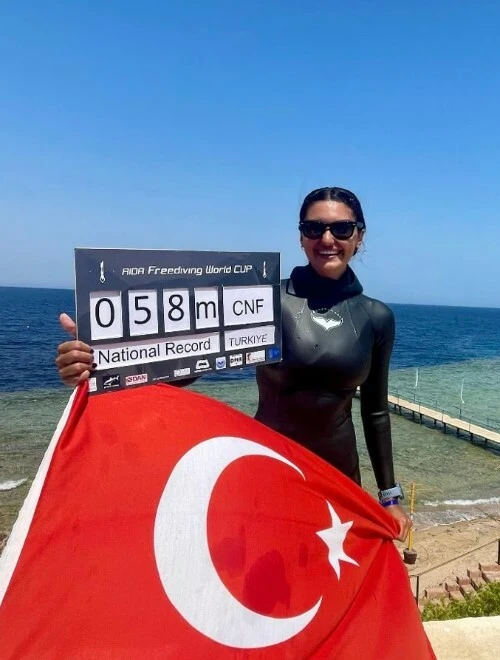 Yağmur Ergün Mısır’da rekor kırdı