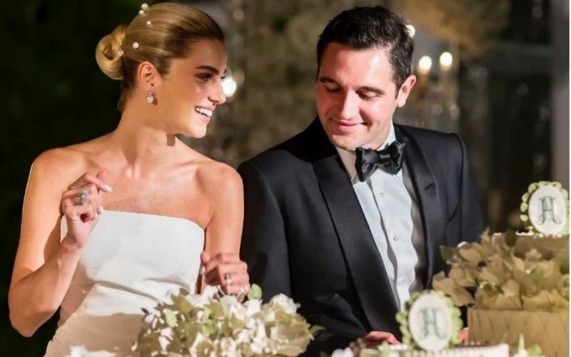 Sabancıların gelini Nazlı Sabancı anne oldu! Ünlü elti Hande Erçel hastaneye koştu...