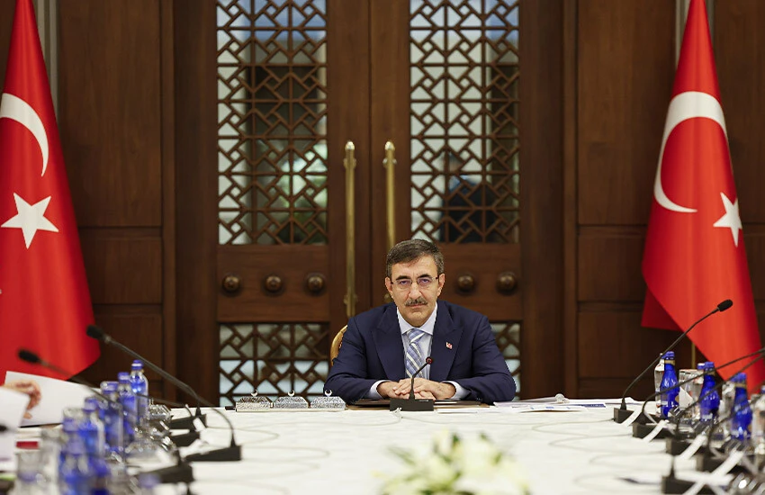 Cumhurbaşkanı Yardımcısı Yılmaz'dan ekonomiye ilişkin önemli açıklamalar