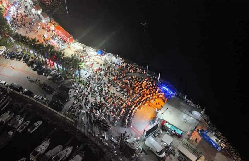 17 Ağustos 1999 Marmara Depremi'nin 24. yıl dönümünde, felakette hayatını kaybedenler yad edildi.