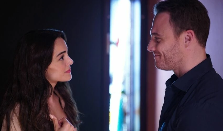 Kerem Bürsin hayranlarını korkuttu! Oyuncu hastaneye kaldırıldı