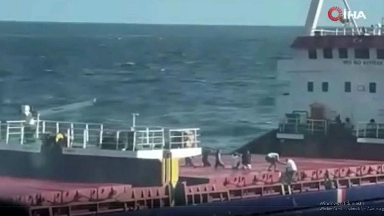 Karadeniz'deki Rus gerilimi durulmadan 2 ABD gemisi Türkiye'ye geldi