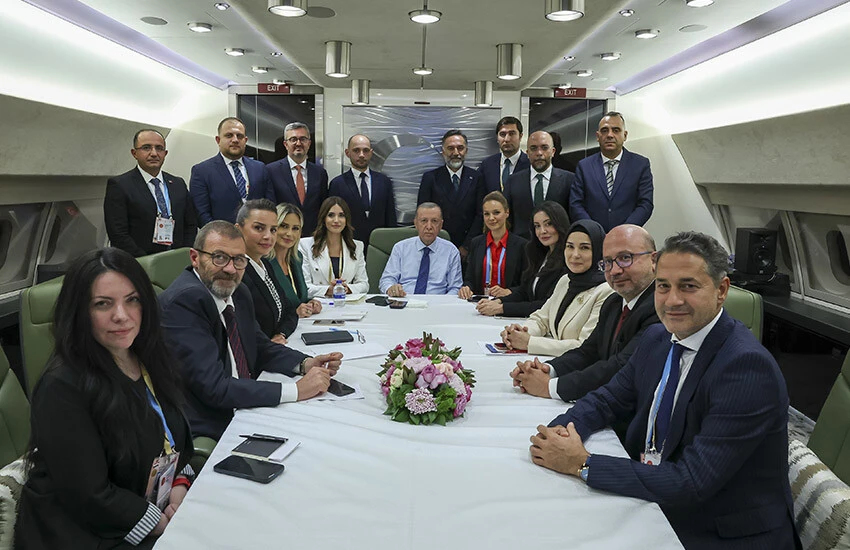 Cumhurbaşkanı Erdoğan, Macaristan dönüşü uçakta gazetecilere açıklamalarda bulundu.