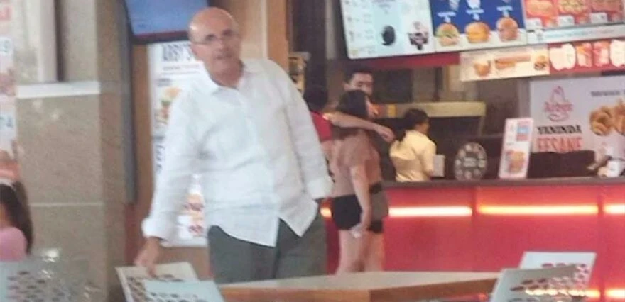 Bakan Şimşek AVM'de önce kumpir yedi sonra kahve içti! Esnaf o anları anlattı