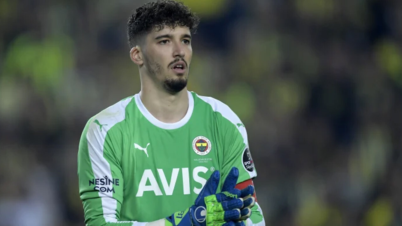 Altay Bayındır Premier Lig devine transfer oluyor: Sağlık kontrollerinden geçti!