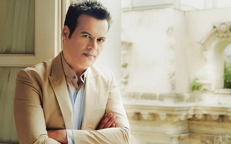 Adaylığını açıklayan <a href=