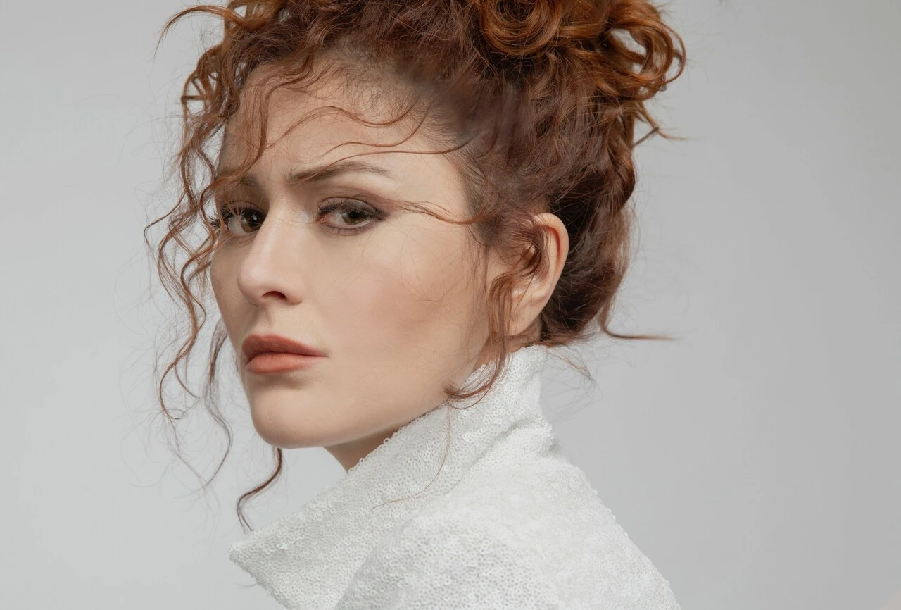 Düğüne çeyrek kala Deniz Çakır bakım kampına girdi!