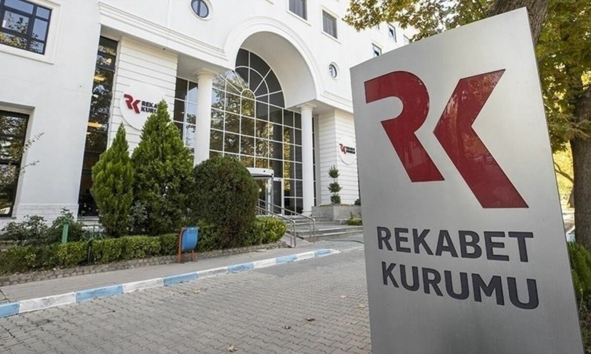 4 yayınevi ve 5 özel okula rekabet soruşturması! Raf fiyatlarına müdahale gerekçesiyle inceleme başlatıldı