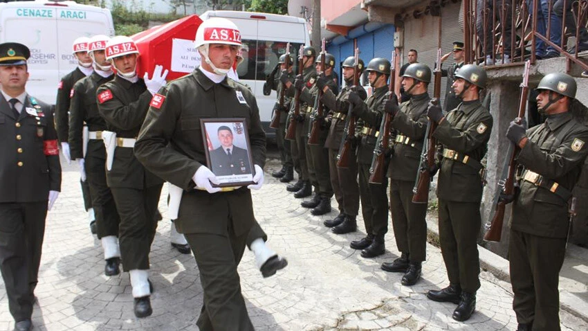Doğum gününe 3 kala şehit oldu! Gözyaşları içerisinde son yolculuğuna uğurlandı