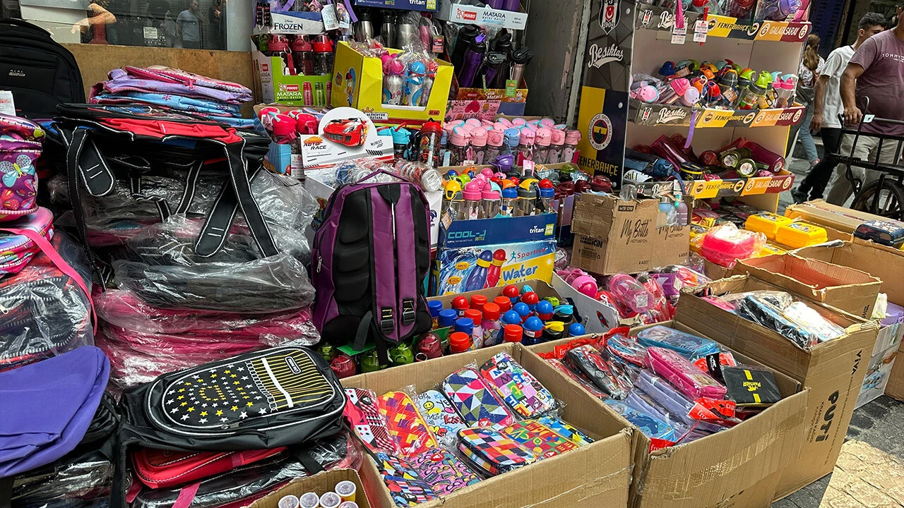 Kırtasiye ürünlerinde ikinci el dönemi: Fiyatlar iki katına çıktı! Veliler çok dertli...
