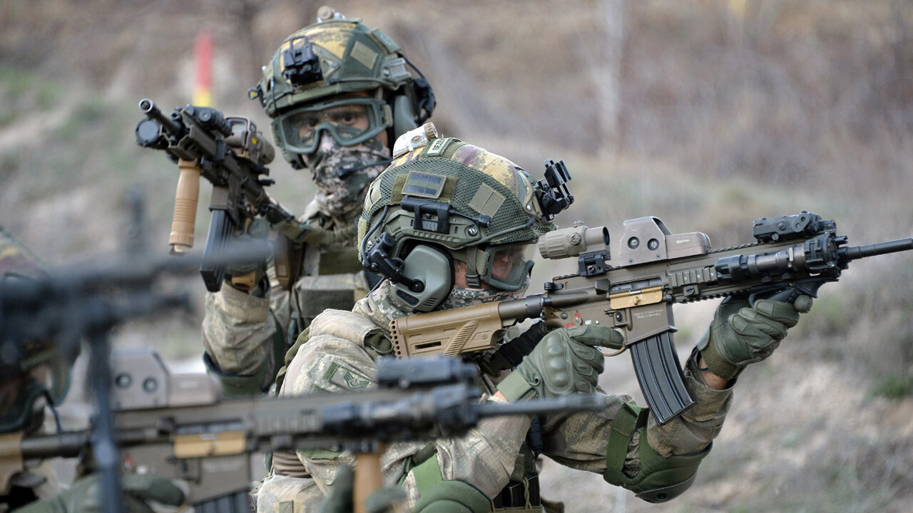 Komandolar misliyle karşılık verdi: 2 PKK/YPG’li terörist öldürüldü