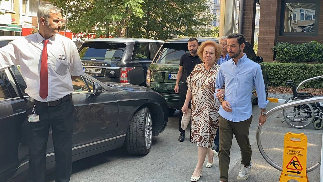 Bot kazası geçiren Sabancı çifti İstanbul'a getirildi! Sabancılar hastaneye akın etti!