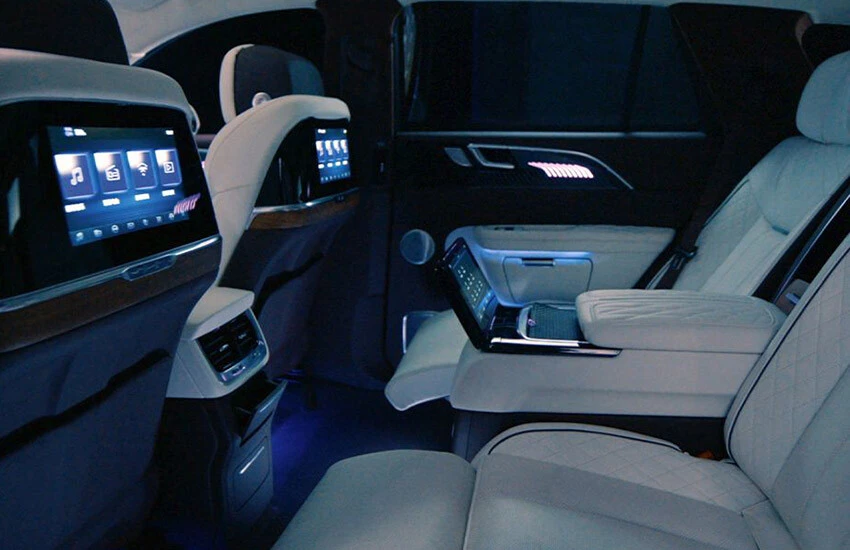 HONGQI, özellikleriyle dikkat çekiyor.