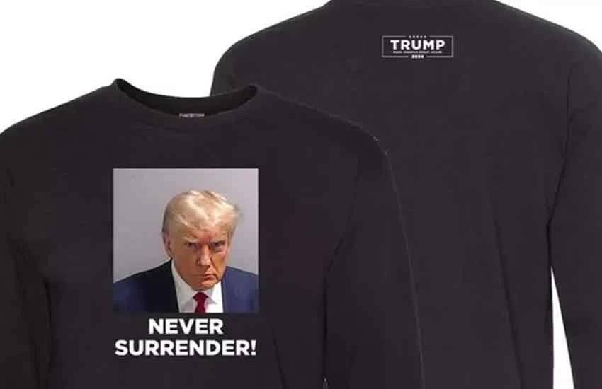 Trump krizi fırsata çevirdi: Sabıka fotoğrafı tişörtlere bastırılıp satılıyor