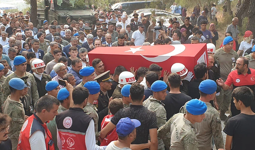 Pençe-Kilit şehidi Taner Torun'a son görev