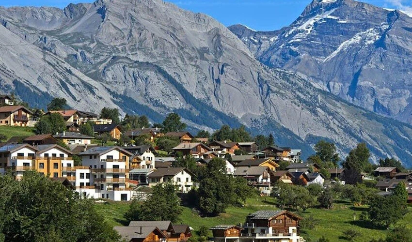 Ülkenin en zorlu tırmanma rotasındaki bağış kutusunu çaldılar! Duyan şaştı kaldı