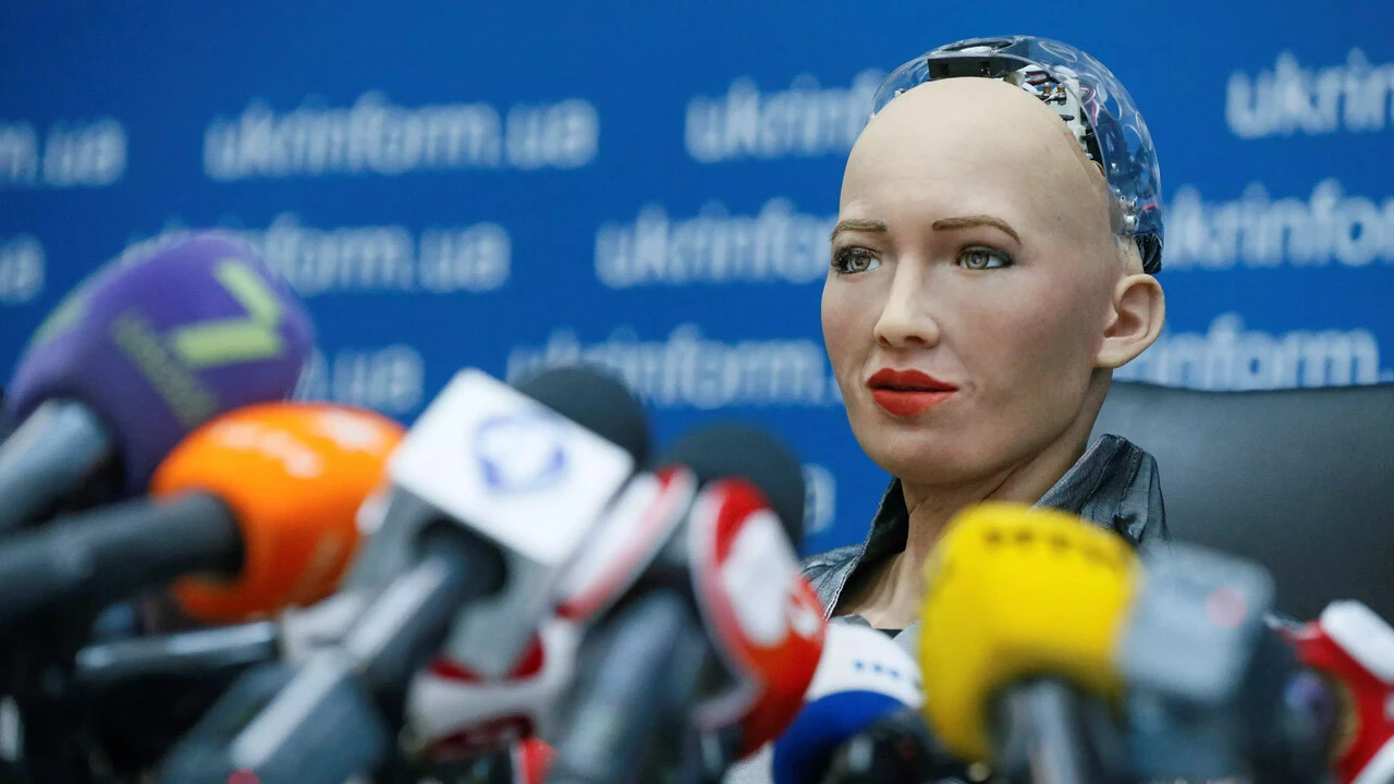'Kılıçdaroğlu istifa etmeli mi?' İnsansı robot Sophia'nın cevabı gündem oldu