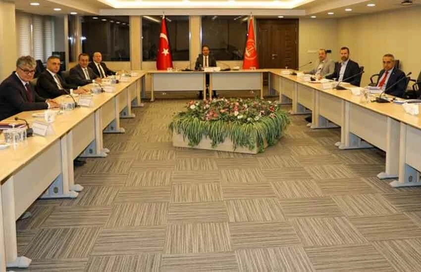 Kamu Görevlileri Hakem Kurulu, üçüncü toplantısını bugün yaptı.