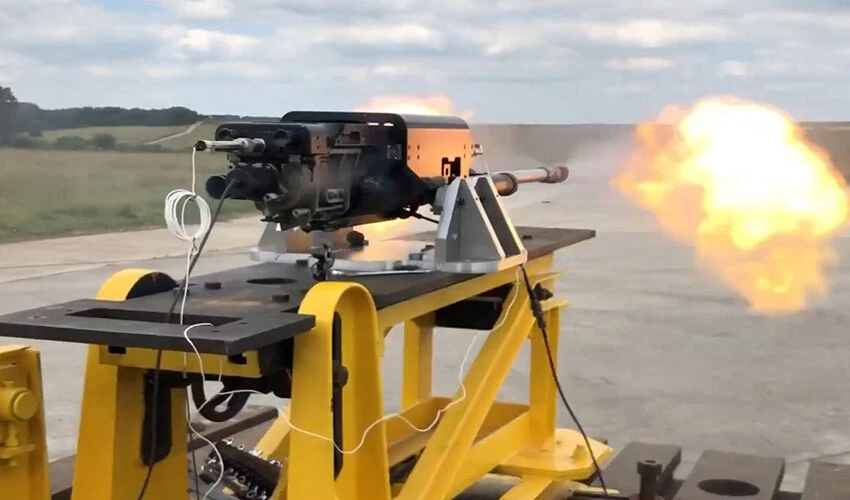 “Mermiyi bile ithal eden Türkiye şimdi dünyaya uçaksavar ve top ihraç ediyor”