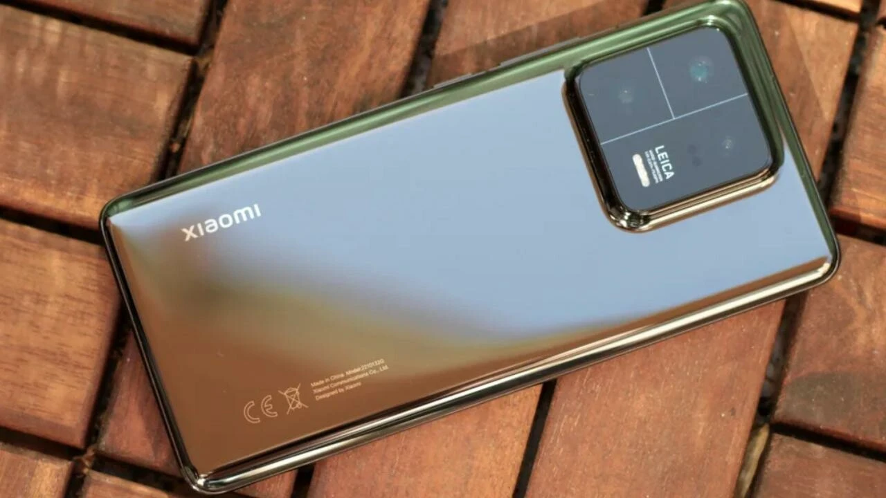 ÖĞRENCİLERE VERGİSİZ TELEFONLAR HANGİLERİ? Bakan Uraloğlu kapıyı araladı! İşte ÖTV'siz telefon modelleri tam listesi - 1. Resim