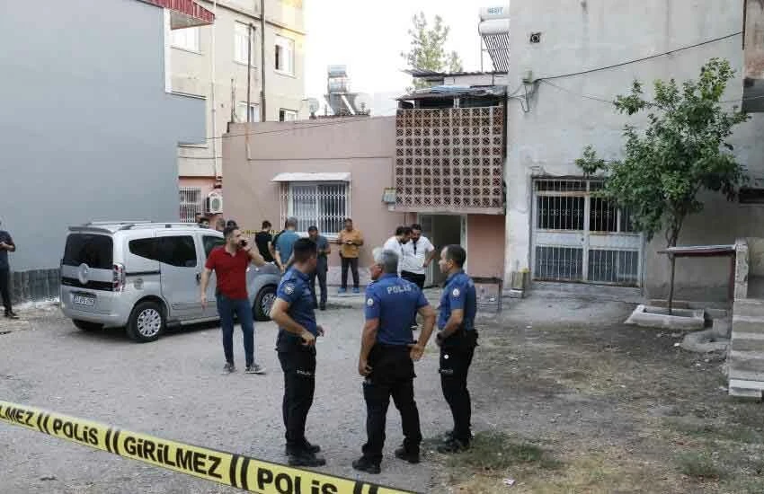 Adana'da mangalda katliam! Ailesine kurşun yağdırdı: ölü ve yaralılar var