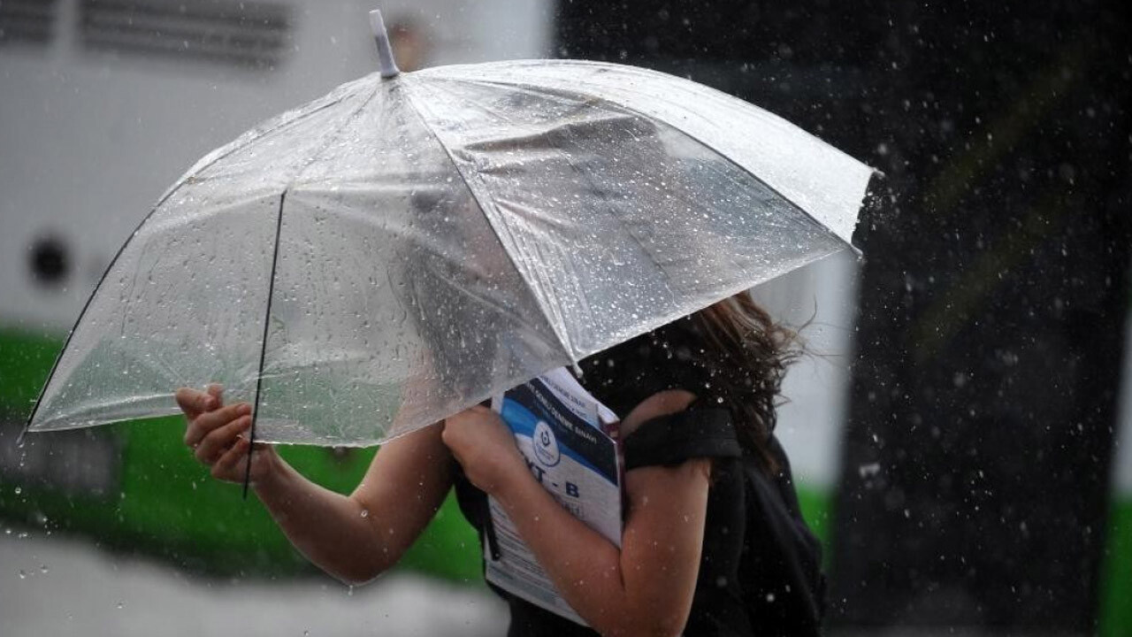 Meteoroloji&#039;den 9 kente sarı kodlu uyarı! Kavurucu sıcaklar yerini sağanağa bıraktı: Sıcaklık 12 derece birden düşecek  (29 Ağustos hava durumu)