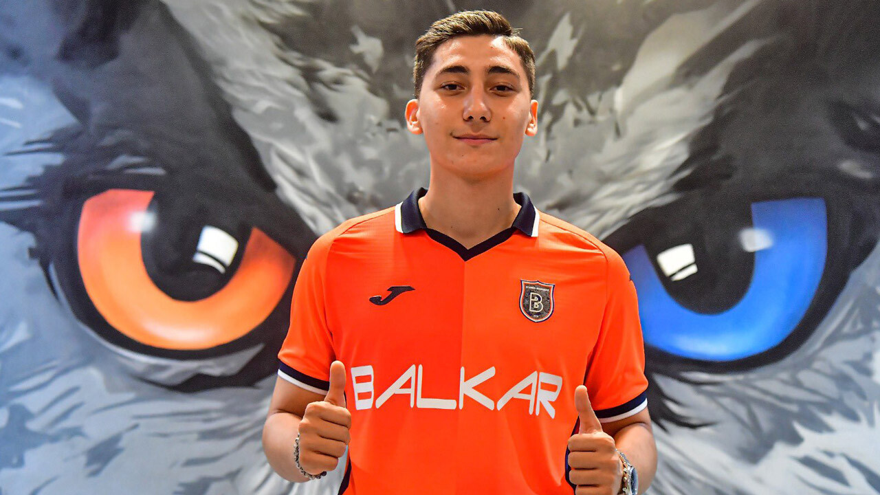 Emirhan İlkhan, Başakşehir&#039;de! Transfer resmen duyuruldu