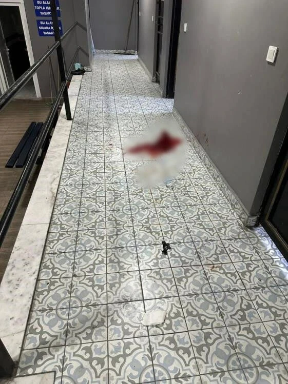 Halı saha maçı sonrası soyunma odası kana bulanmıştı... 2 çocuğun ömrü hapiste geçecek