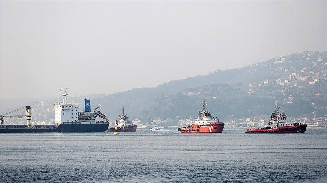 İstanbul Boğazı gemi trafiğine çift yönlü kapatıldı