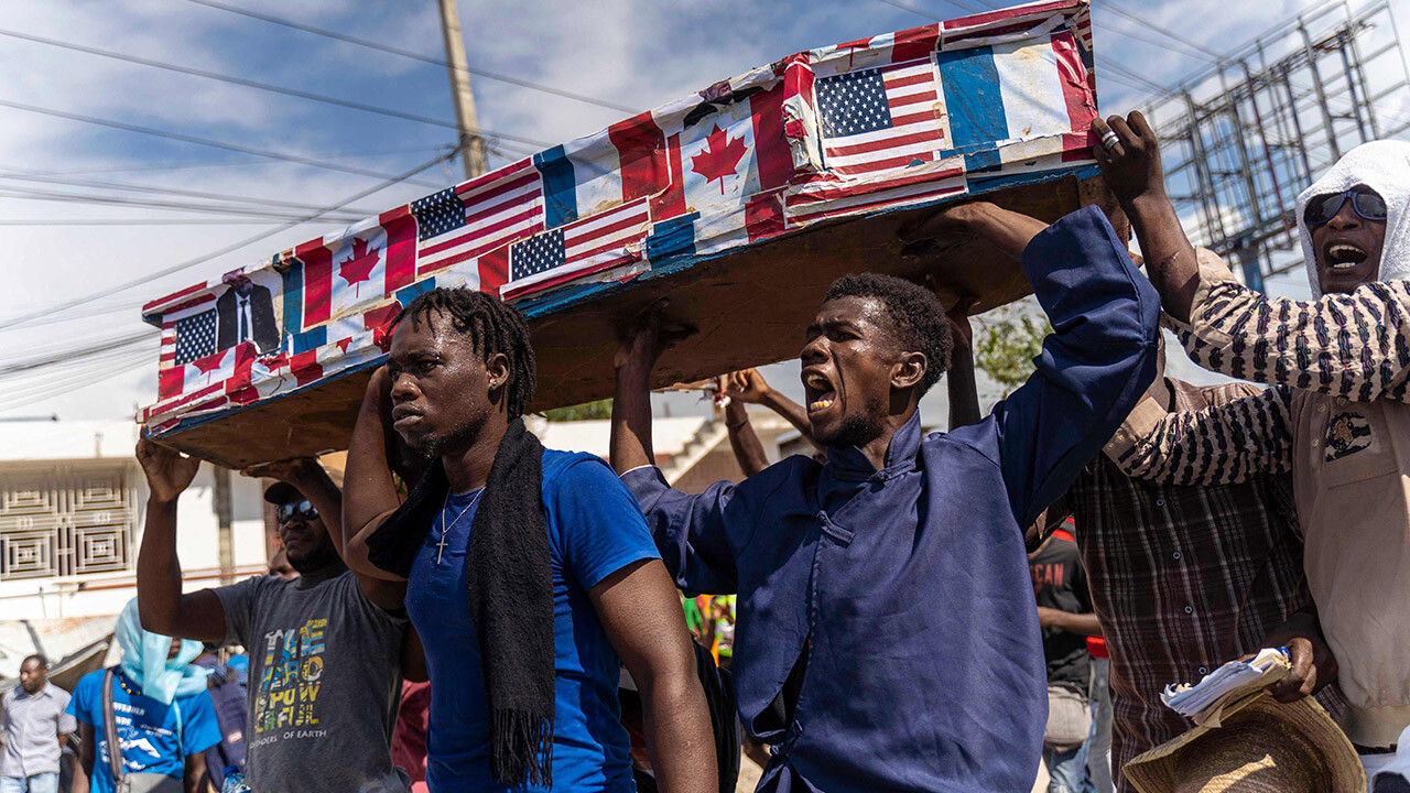 ABD&#039;den çağrı: Haiti&#039;yi derhal terk edin