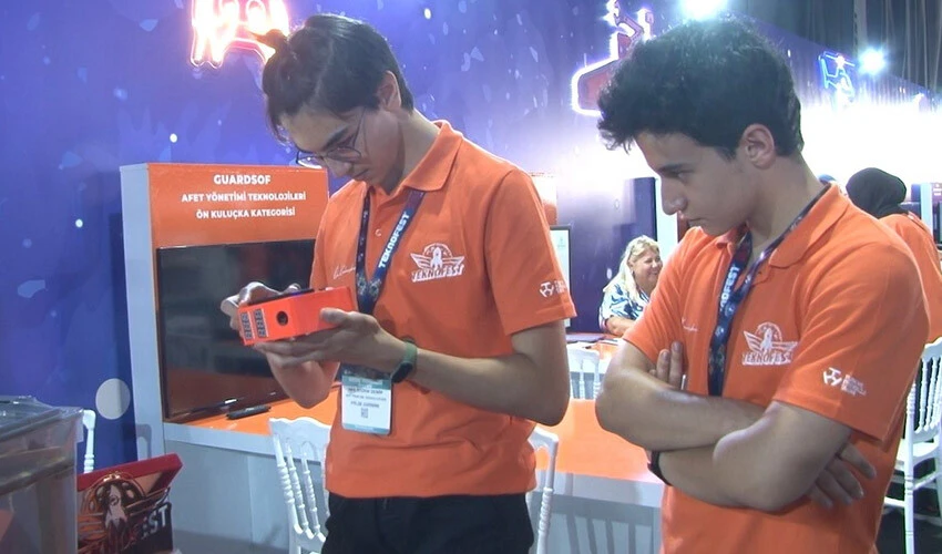 TEKNOFEST gençlerinden müthiş buluş: Maden işçilerinin hayatını kolaylaştıracak