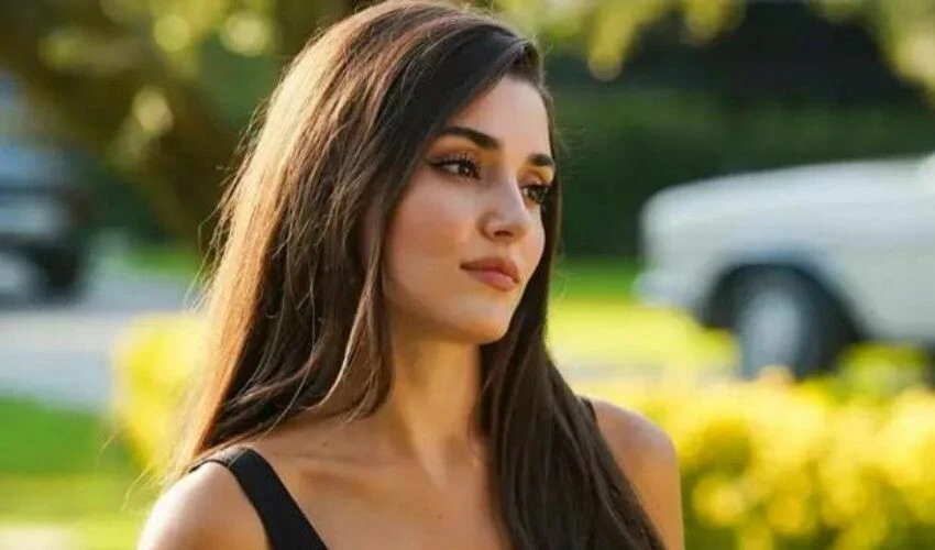 Hande Erçel ve Burak Deniz'i buluşturan Bambaşka Biri dizisinden ilk görüntüler geldi