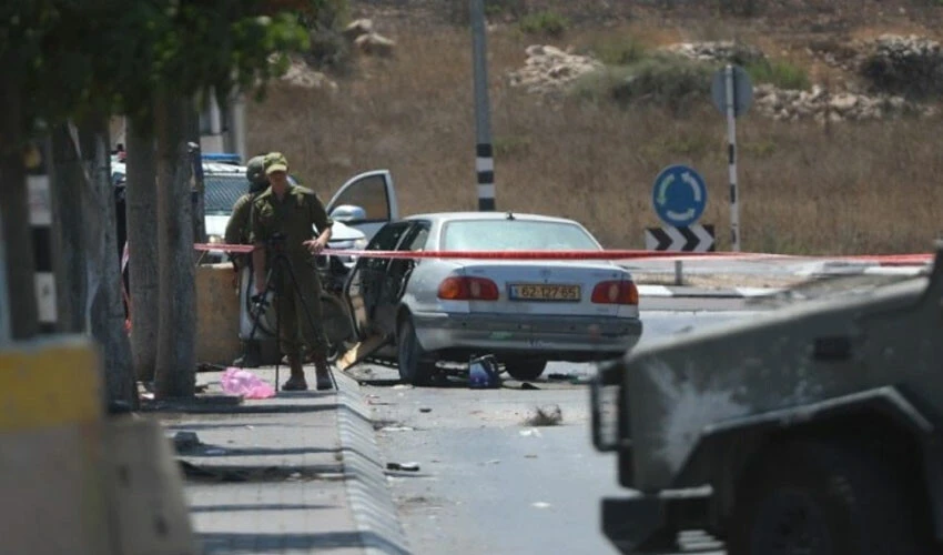 Batı Şeria'da tansiyon yükseldi: Araçla ezme saldırısında ölü ve yaralılar var