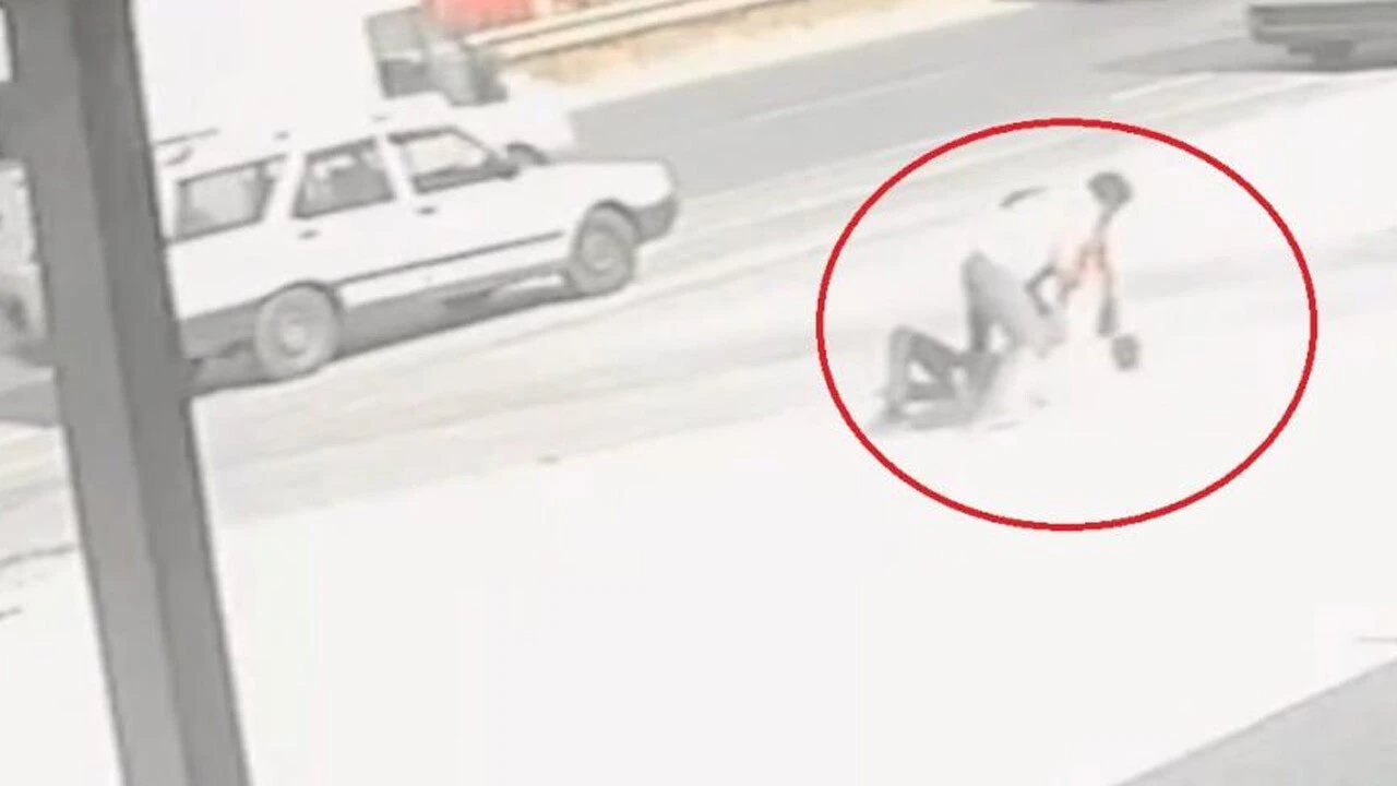 Sokak ortasında vahşet! Eşi tarafından bıçaklanarak öldürüldü