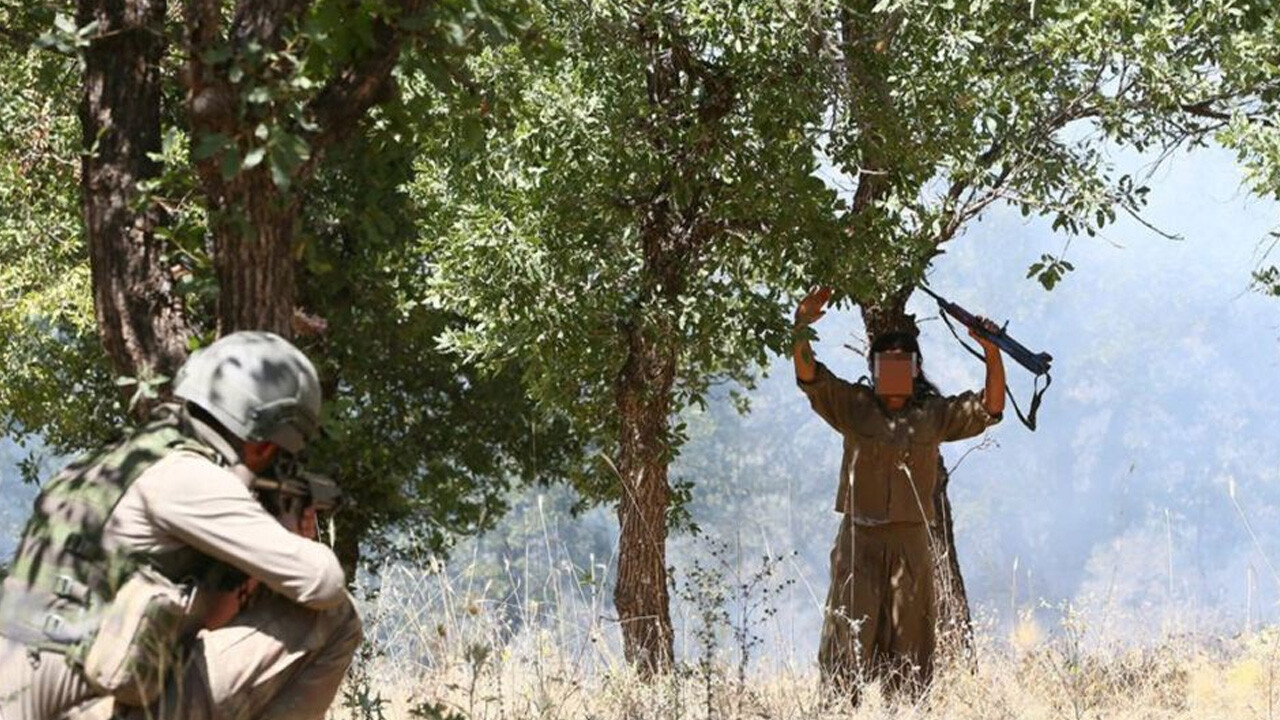 Son dakika! Bakan Yerlikaya duyurdu: 4 PKK&#039;lı terörist teslim oldu