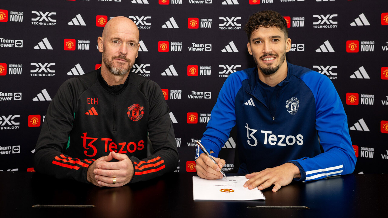 Altay Bayındır resmen Manchester United&#039;da!