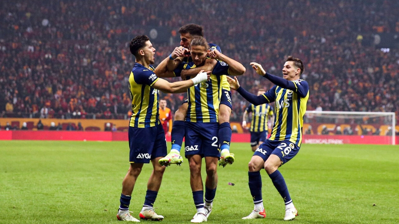 Fenerbahçe kadroda düşünmüyordu: Crespo&#039;nun menajeri kulüp bulamadı