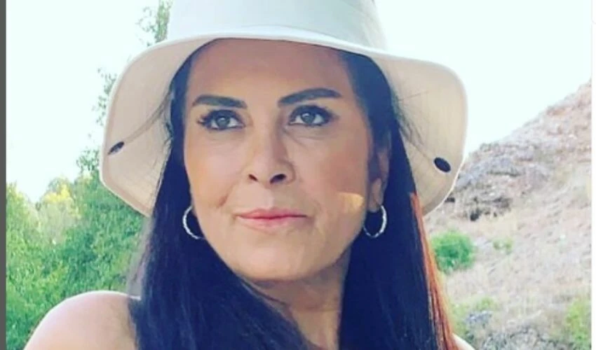 Nursel Köse'yi yeni imajıyla tanımak mümkün değil! Tüm dişleri altın kaplama oldu