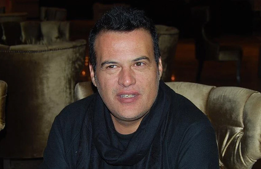 Hakan Peker evini aldı, belediye başkanlığı için seçim çalışmalarına başladı! İşte vaatleri...