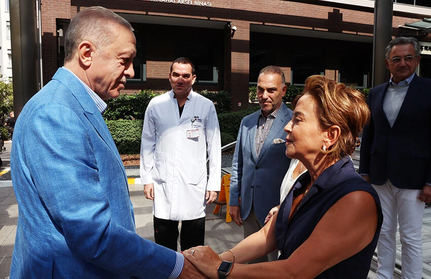 Cumhurbaşkanı Erdoğan'dan, Ali ve Vuslat Sabancı çiftine hastanede ziyaret! Kaza sonrası ilk fotoğraf