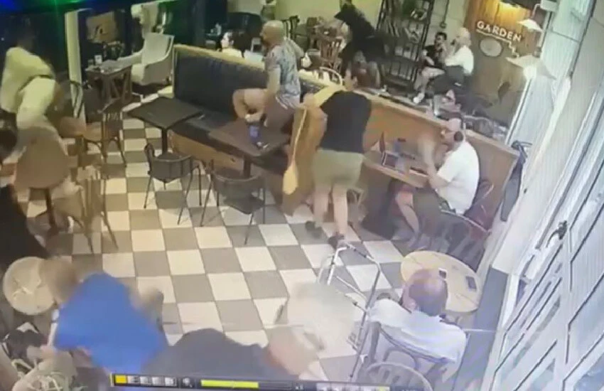 Fenomenler Nişantaşı'nı birbirine kattı! Tekme ve yumruklar konuştu, masa ve sandalyeler havada uçtu