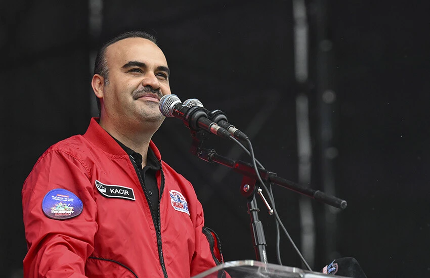 Son dakika! Bakan Kacır'dan gençlere vergisiz bilgisayar ve cep telefonu müjdesi: Kısa zamanda açıklanacak