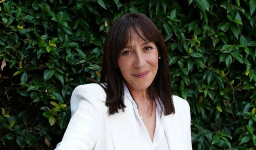 Binnur Kaya ilk kez Yalı Çapkını setinde! Yeni imajına beğeni yağdı