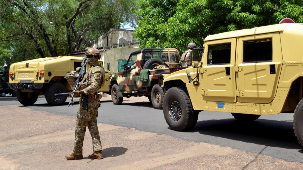 Mali'de terör saldırıları durmuyor: Çifte saldırıda onlarca kişi öldü