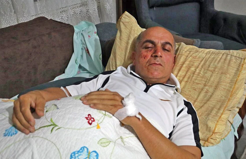 Taksiciye dehşeti yaşattılar! Araç içinde öldüresiye dayak kamerada